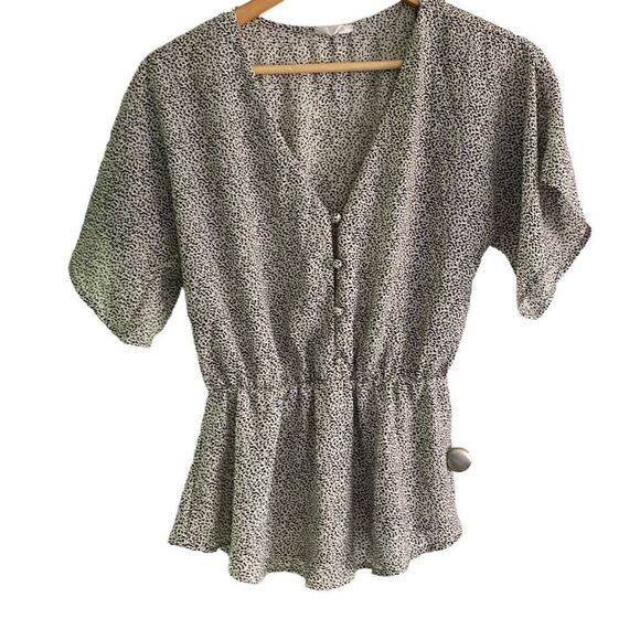 SIENNA Sky Blouse Women’s V-neck Black and White Pattern Small - Picture 1 of 4